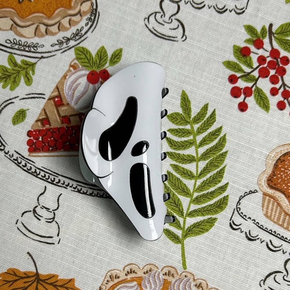Jason & The Scream Claw Clips